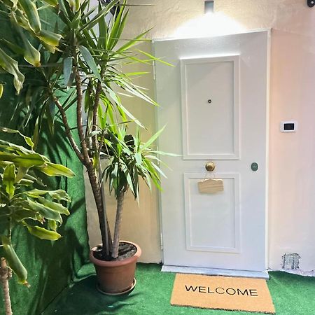 Maison Sabale' Lägenhet Neapel Exteriör bild