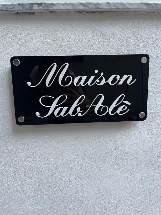 Maison Sabale' Lägenhet Neapel Exteriör bild